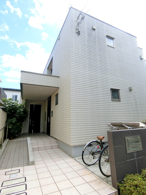 セレノ・スパチオのエントランス|建物入口