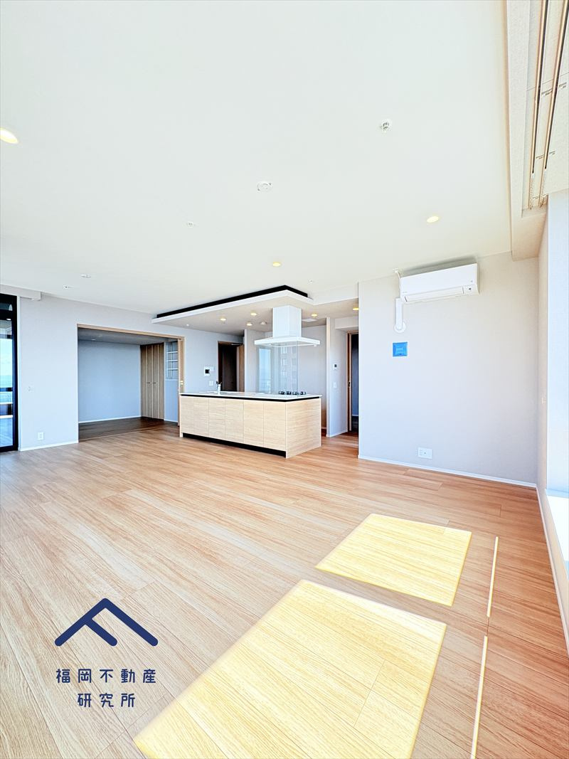 アイランドシティオーシャン＆フォレストタワーレジデンスEASTの居間・リビング