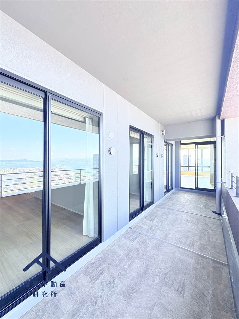 アイランドシティオーシャン＆フォレストタワーレジデンスEASTのバルコニー