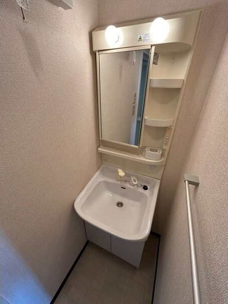 クリサスレジデンス枇杷島の洗面所