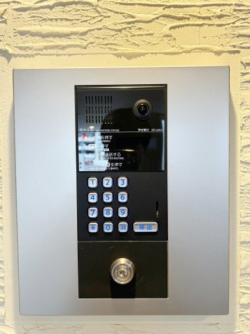 クリサスレジデンス枇杷島のエントランス