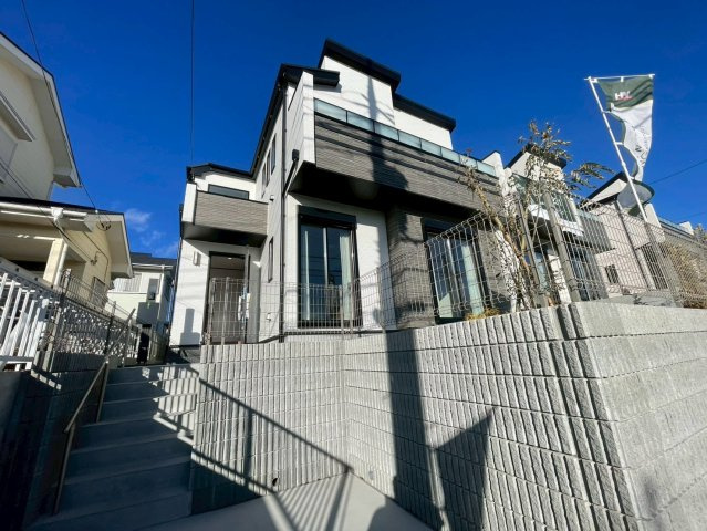 横浜市青葉区荏田西3丁目 新築戸建て【仲介手数料無料】の外観パース
