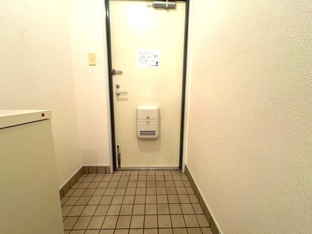 アプティ3番館の玄関