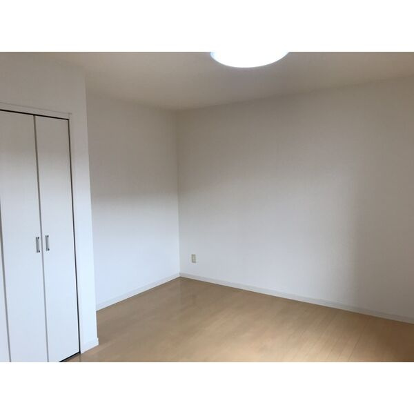 クレフラスト大同A棟の居間・リビング