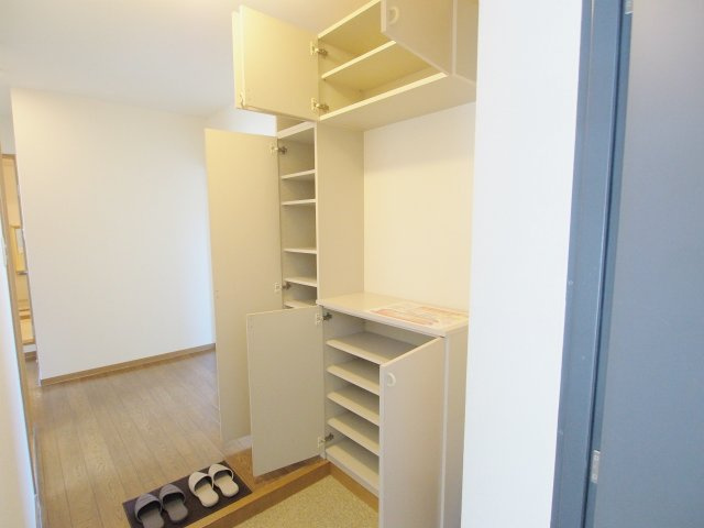 エスポワールメーゾンの玄関