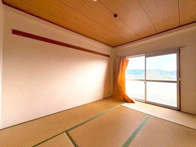 アプティ3番館の和室