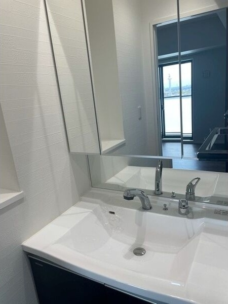 さくらHills ARAKOの洗面所|類似です