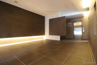 【ロビー】 | メイクスデザイン名駅南 | 清潔なロビーです