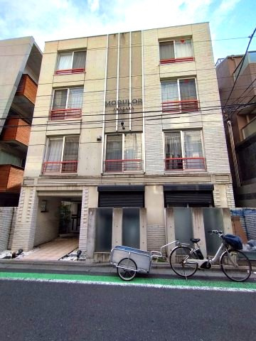 モデュロール赤坂の外観