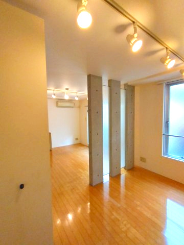 モデュロール赤坂の居間・リビング