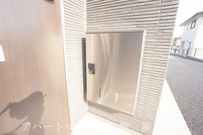 【設備】 | マイスターⅢ | 宅配BOX