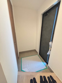 【玄関】 | 西区山田新町1【P４台可】【限定1棟】