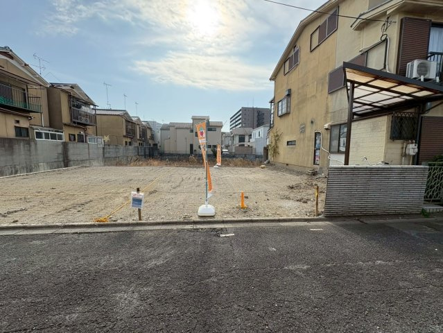 【前面道路含む現地写真】 | 七条御所ノ内西町　売土地（建築条件付）　A号地 | 自由設計にてお好きな間取りで建築が可能です♪
