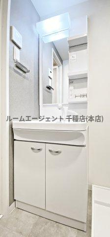 ステージファースト名古屋尾頭橋の洗面所