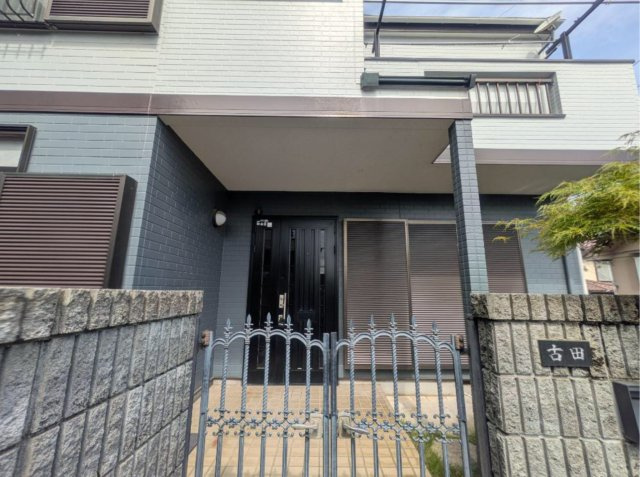中古戸建　柏市東中新宿２丁目の玄関