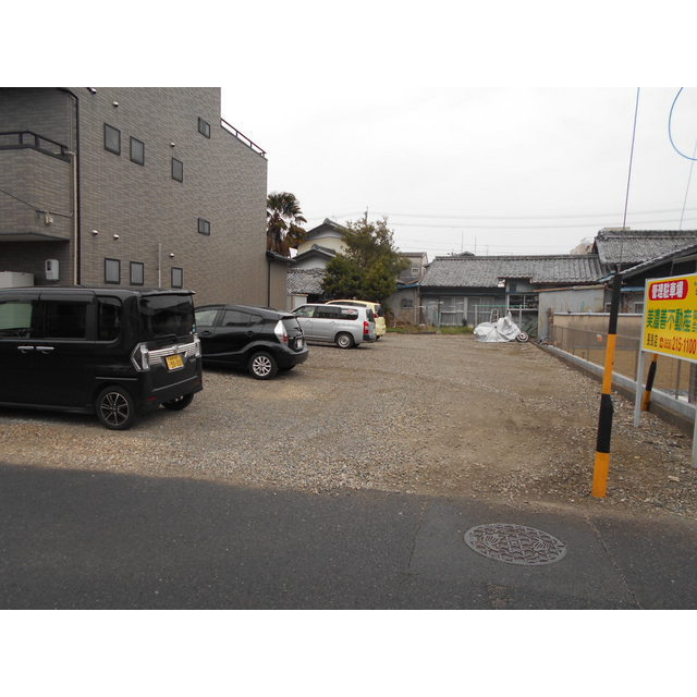 岐阜市長良友瀬の駐車場