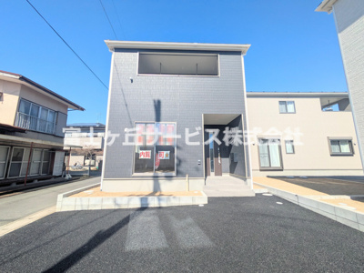 【外観】 | 磐田市国府台 2期 新築一戸建て 1号棟 | 現在建築中の外観画像です。ご内覧は同じメーカーの完成物件へご案内いたしますので、いつでもご相談ください！