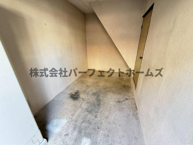 門真市岸和田3丁目戸建　賃貸の駐車場|バイク置き場・倉庫