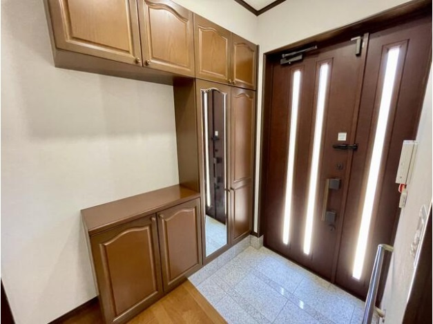 【玄関】 | 八千代市勝田台南２丁目　中古戸建て | 玄関