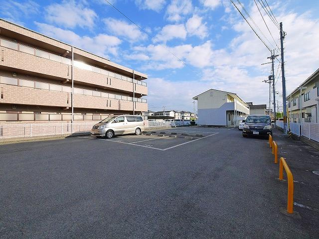 シリウスＡの駐車場|駐車場があります