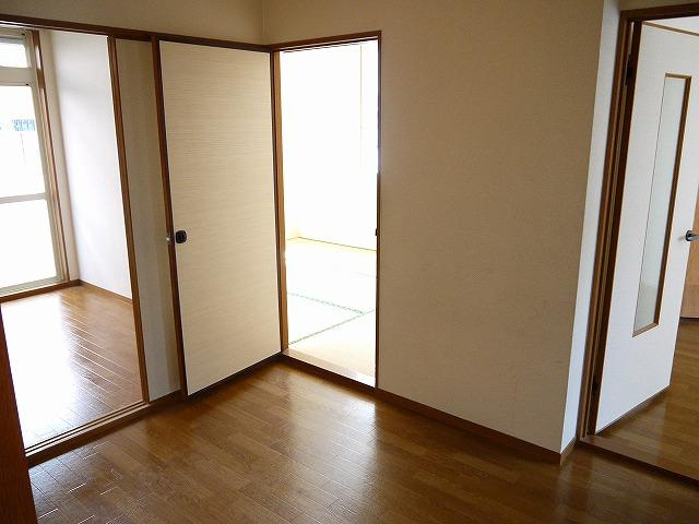 シリウスＡの居間・リビング|こちらの居間で趣味の時間をお楽しみください