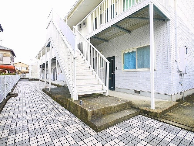 シリウスＡのエントランス|落ち着いたエントランスです