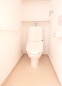 【トイレ】 | 日神パレステージ石神井台 | 温水洗浄便座。