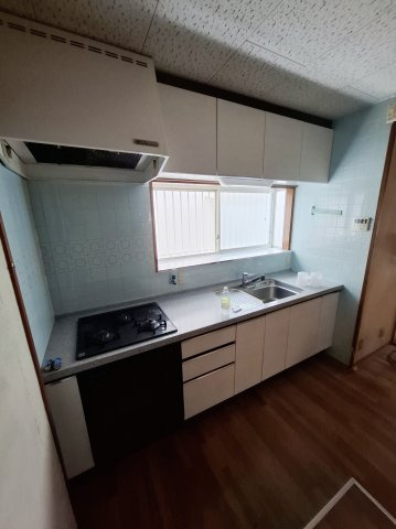 鳴尾町4丁目貸家のキッチン