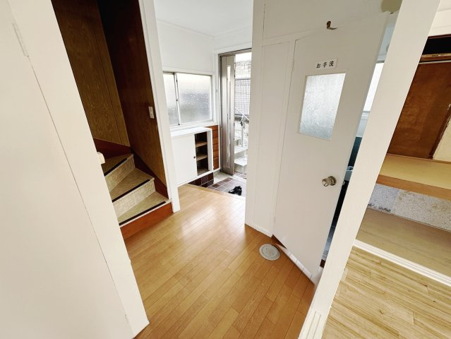 矢野東戸建の玄関