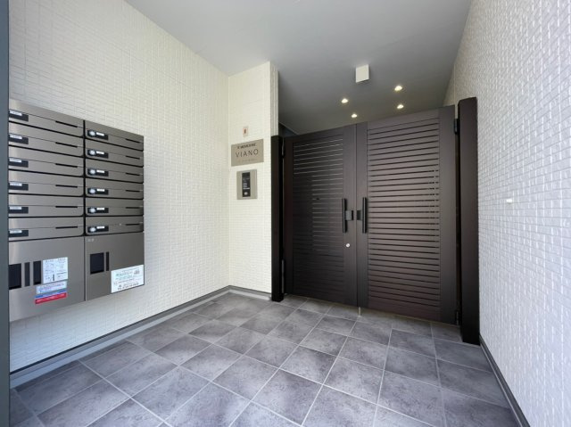 ワコーレヴィアーノ城が山のエントランス