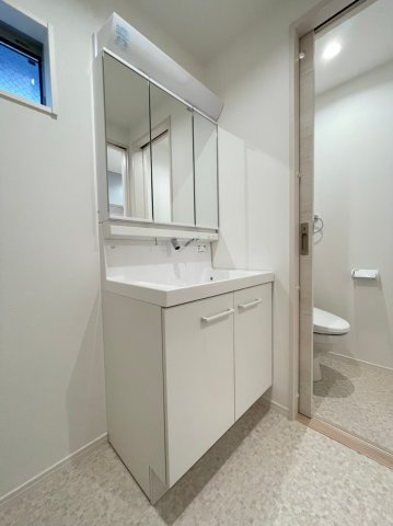 ワコーレヴィアーノ城が山の洗面所