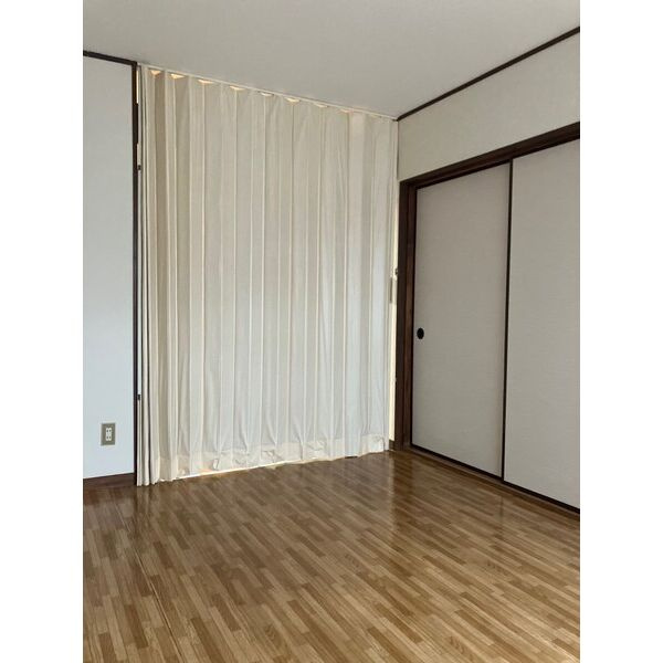 京第一マンションの居間・リビング