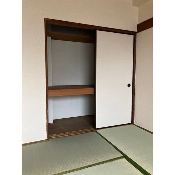 京第一マンションの収納