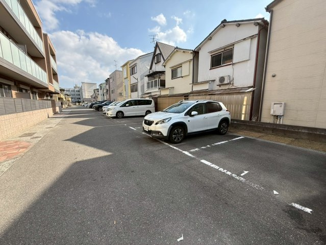 ベレオ城南の駐車場