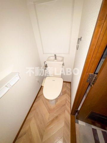 高見フローラルタウンイーストスクエア２７のトイレ