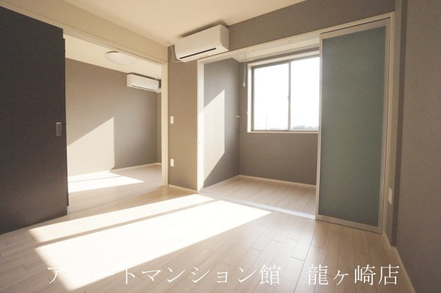 マイスターⅢの居間・リビング