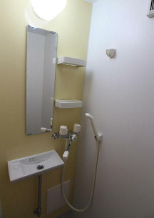 【シャワールーム】 | ユナイト石川町クリストファーの瞳