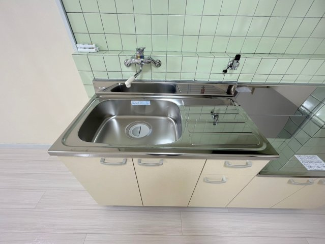 【キッチン】 | マートンドーム | ※同タイプ、別部屋の写真です。現状優先になります。