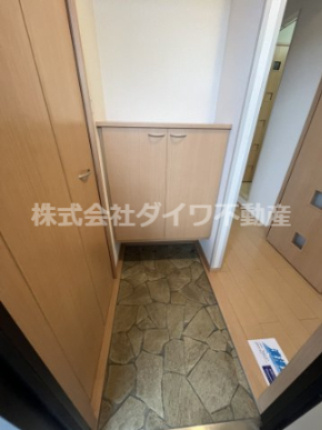 シャルム・大久保の玄関