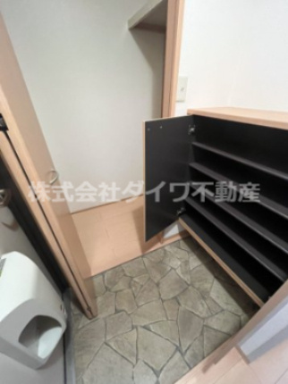 シャルム・大久保の玄関