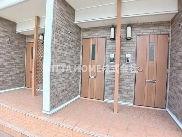 フラットワンＢのエントランス|物件外観写真になります＊