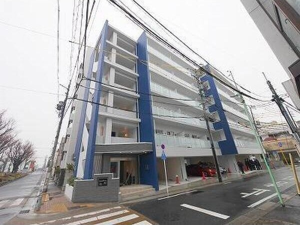 セントフィオーレ神宮の外観