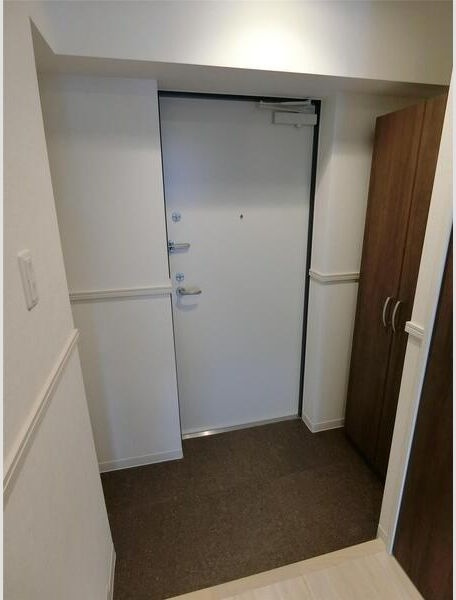 セントフィオーレ神宮の玄関