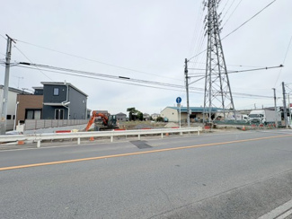 【前面道路含む現地写真】 | 川越市山田　建築条件なし売地　西武新宿線『本川越駅』バス11分　【山田小学区】