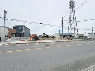 【前面道路含む現地写真】 | 川越市山田　建築条件なし売地　西武新宿線『本川越駅』バス11分　【山田小学区】