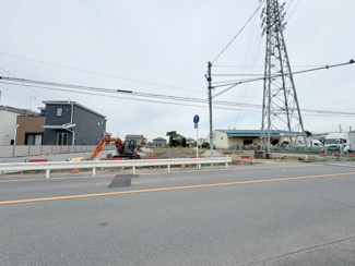 【前面道路含む現地写真】 | 川越市山田　建築条件なし売地　西武新宿線『本川越駅』バス11分　【山田小学区】