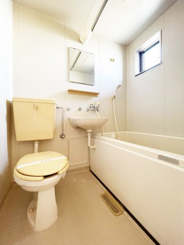 コーポAKUIの浴室