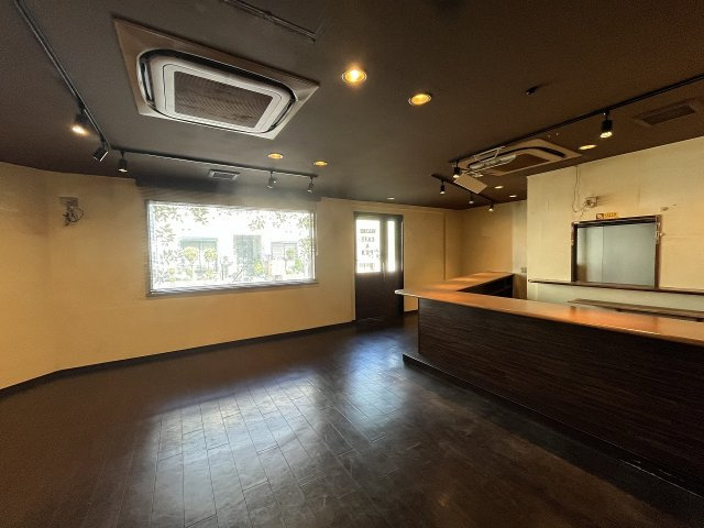 大阪市都島区都島中通１丁目の店舗一部の内装