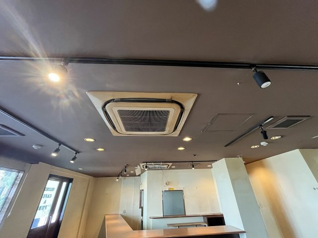 大阪市都島区都島中通１丁目の店舗一部の内装