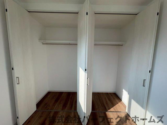 須山町戸建の収納|こまごまとしたものを収納できそうですね